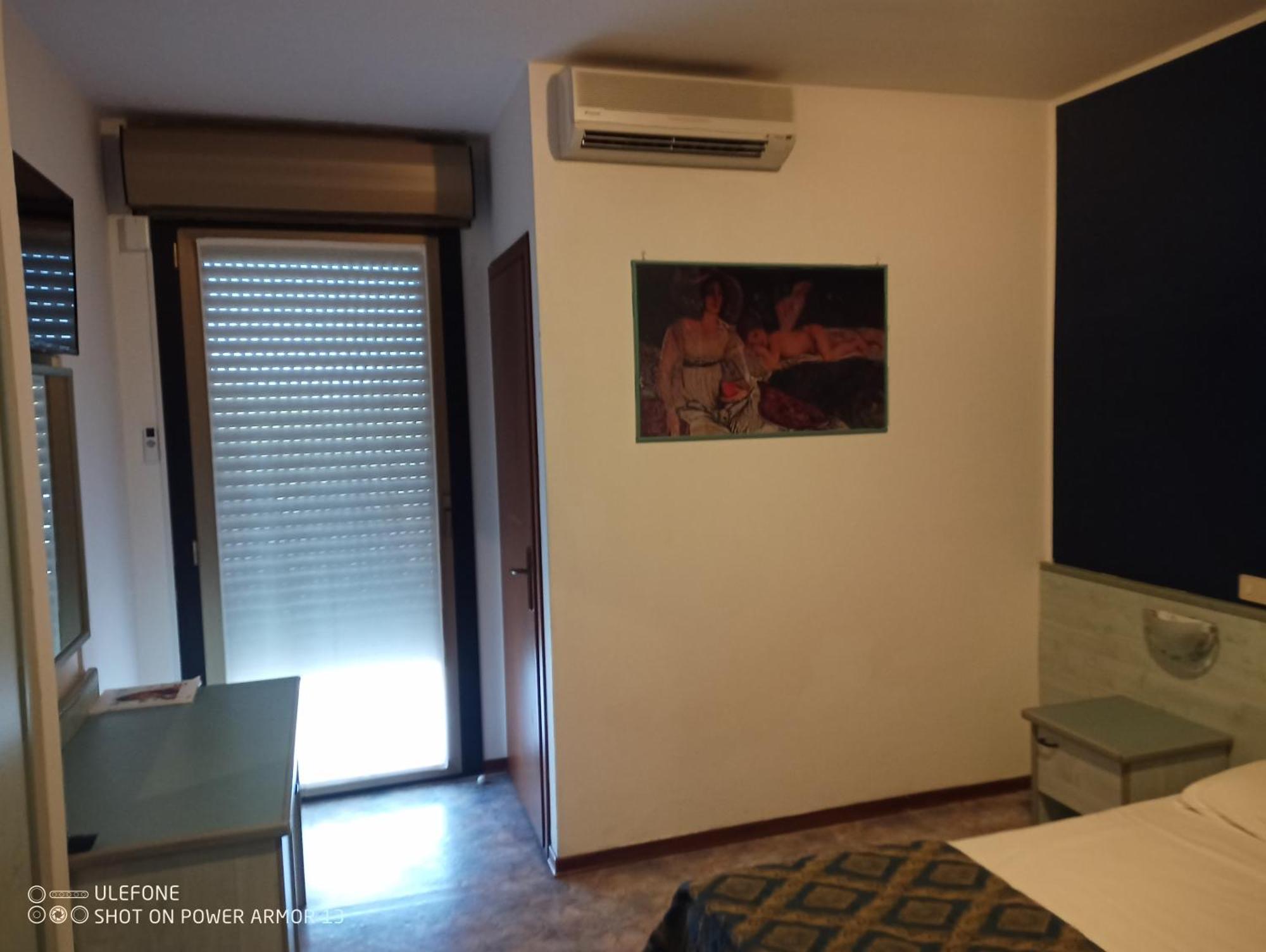 Hotel Firenze Bibione Exterior foto